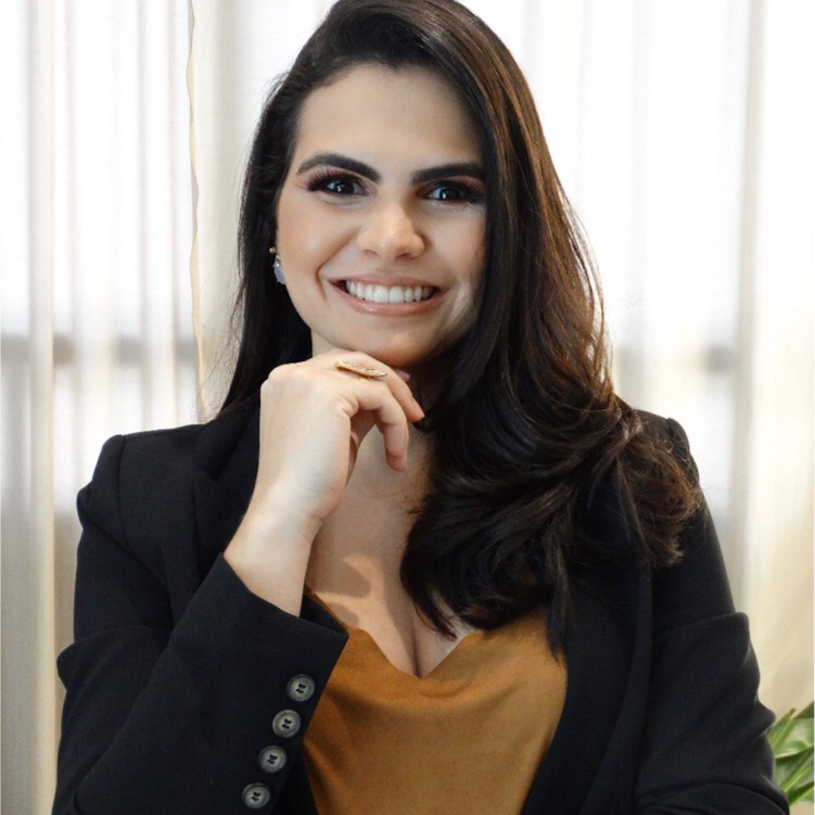 Camila Mendes - Advogada de Privacidade e Proteção de Dados